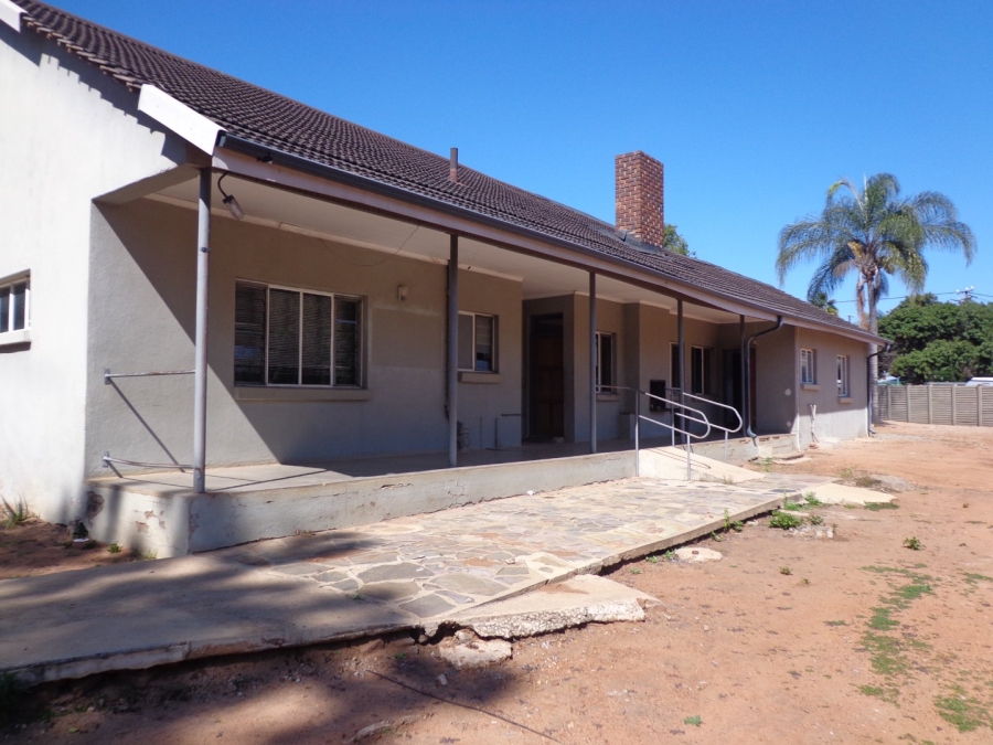 7 Bedroom Property for Sale in Hospitaalpark Limpopo