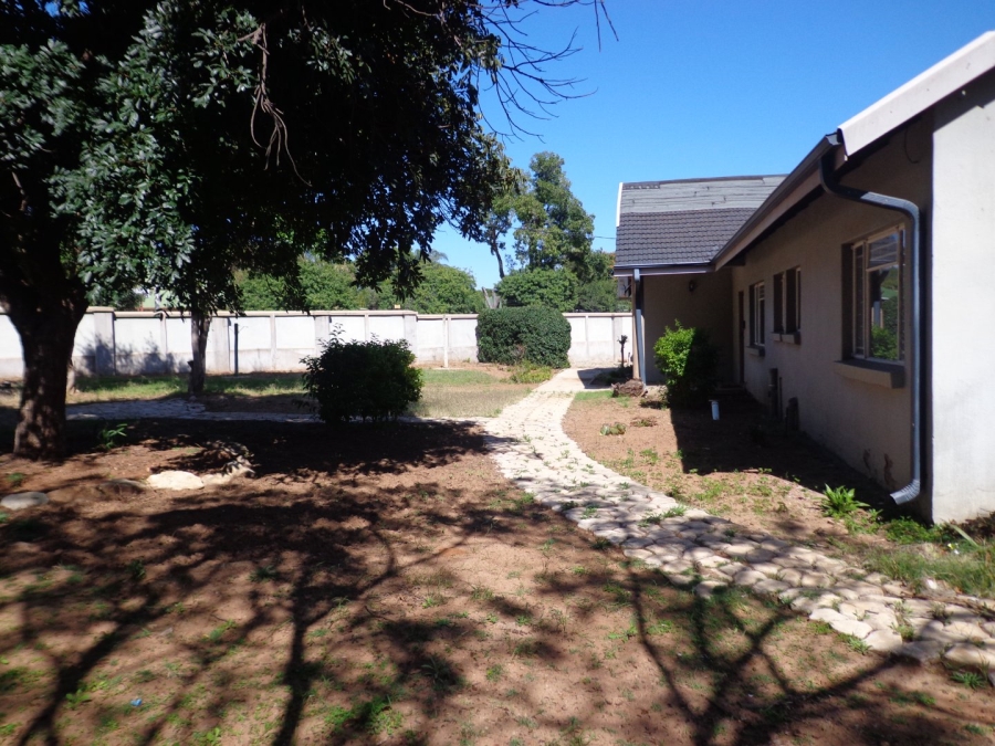 7 Bedroom Property for Sale in Hospitaalpark Limpopo