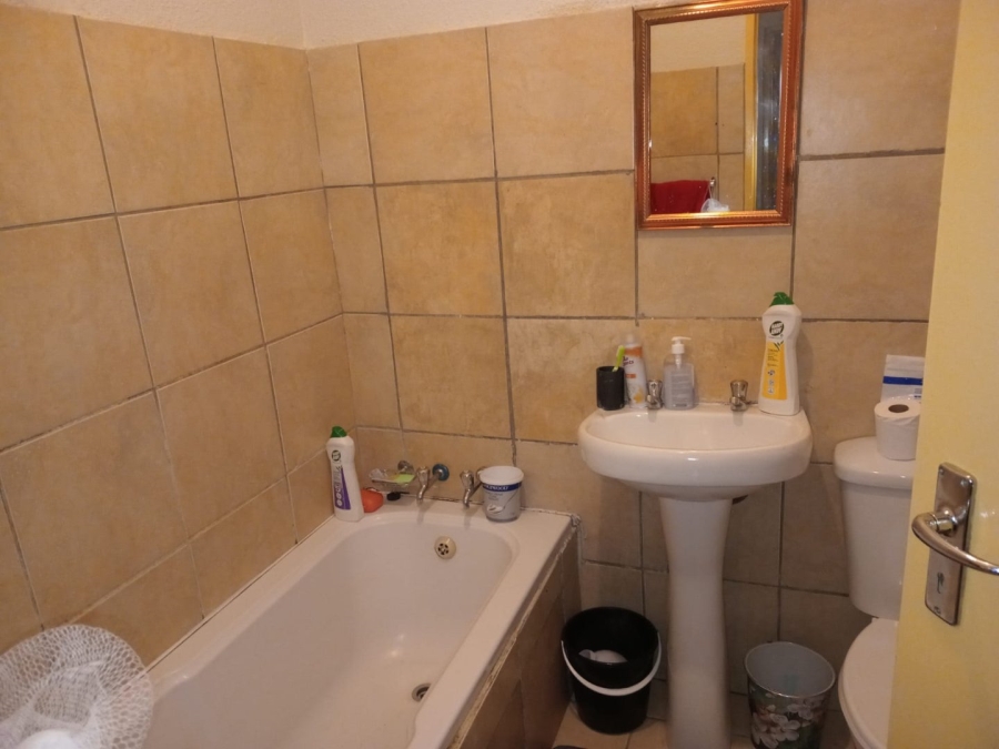2 Bedroom Property for Sale in Polokwane Central Limpopo