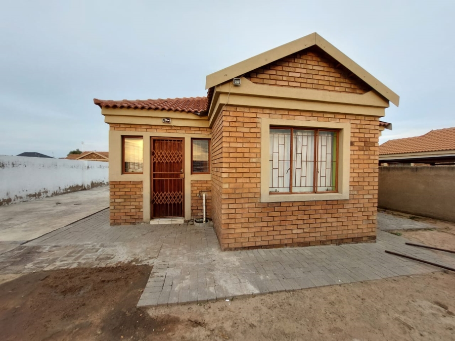 2 Bedroom Property for Sale in Rethabile Gardens Limpopo