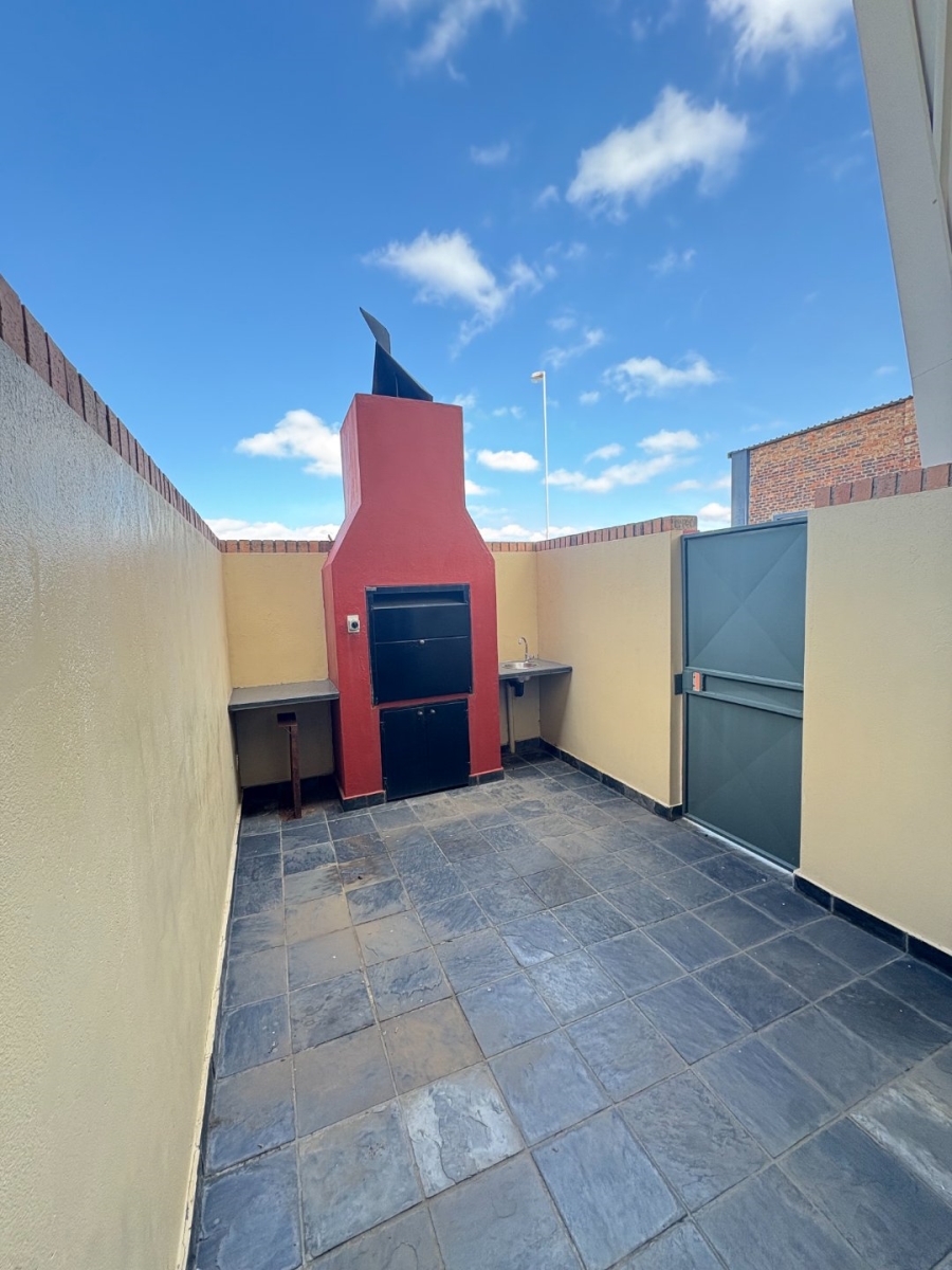 To Let commercial Property for Rent in Magna Via Industrial Limpopo
