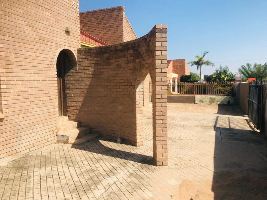 4 Bedroom Property for Sale in Seshego D Limpopo