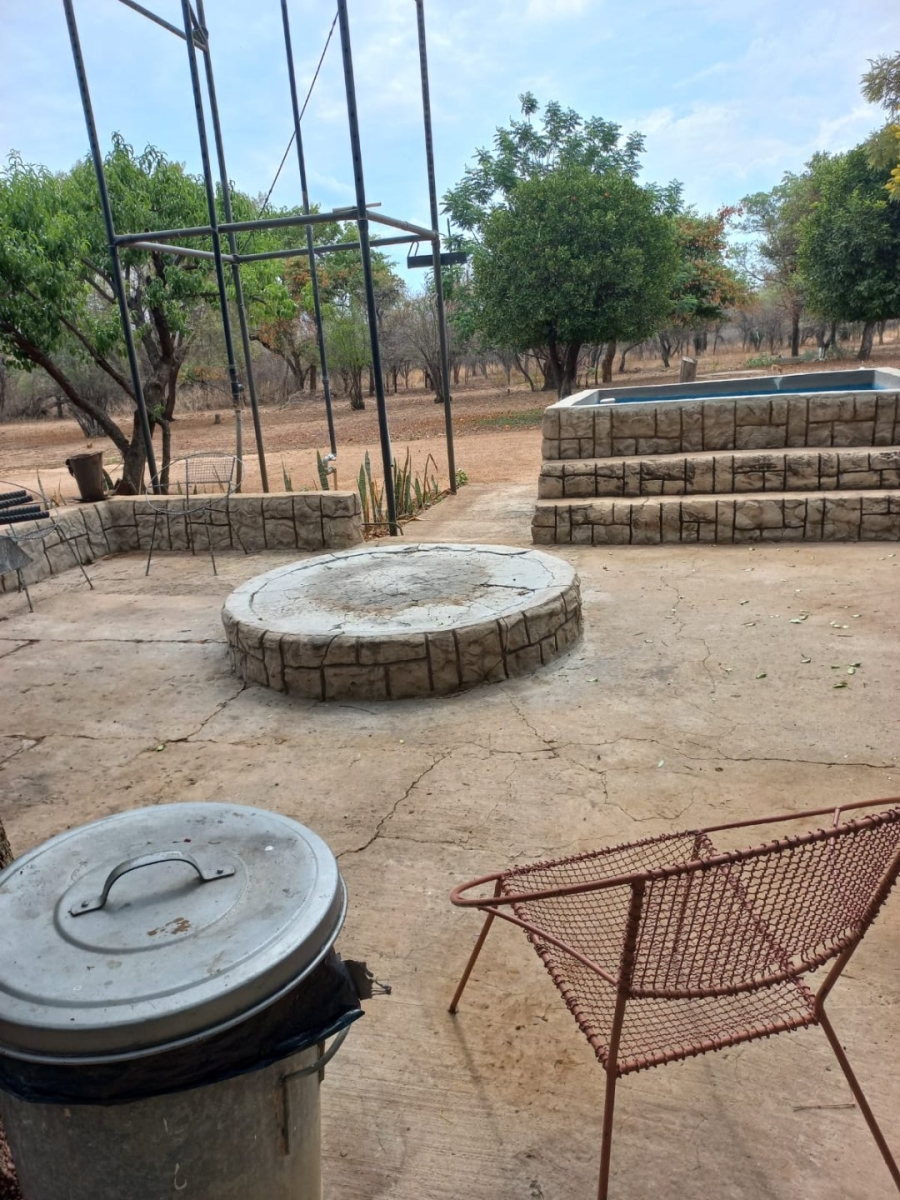 6 Bedroom Property for Sale in Kromdraai Limpopo