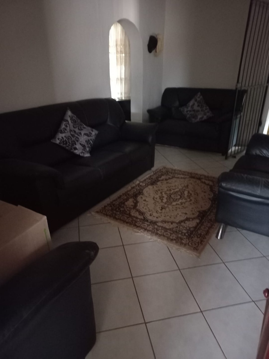 6 Bedroom Property for Sale in Kromdraai Limpopo
