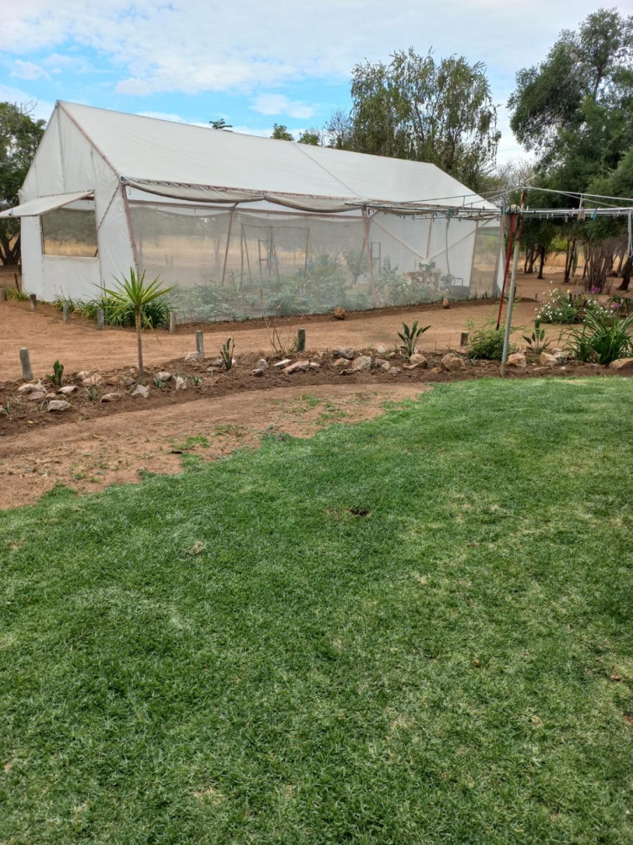 6 Bedroom Property for Sale in Kromdraai Limpopo
