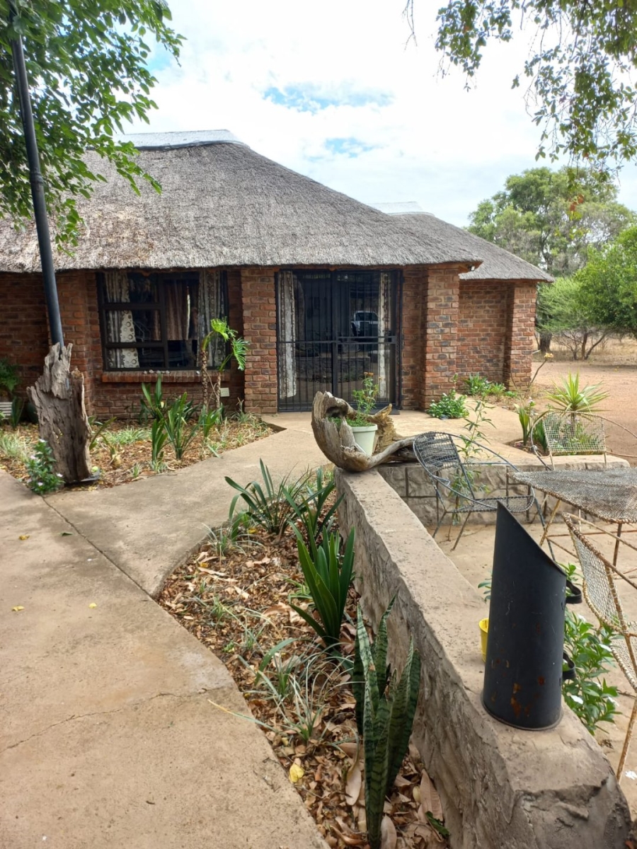 6 Bedroom Property for Sale in Kromdraai Limpopo