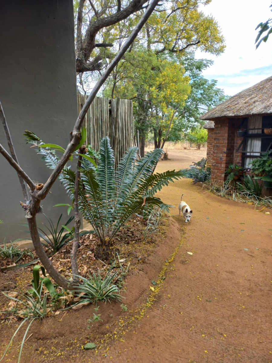 6 Bedroom Property for Sale in Kromdraai Limpopo