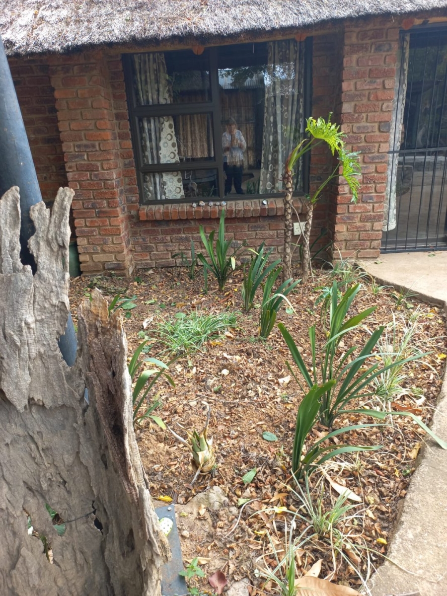 6 Bedroom Property for Sale in Kromdraai Limpopo