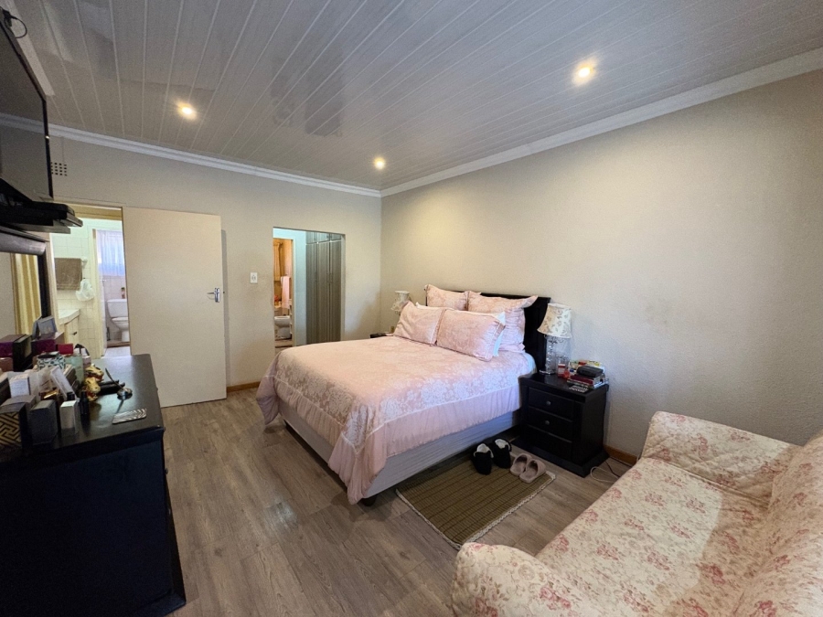 To Let 3 Bedroom Property for Rent in Bendor Limpopo