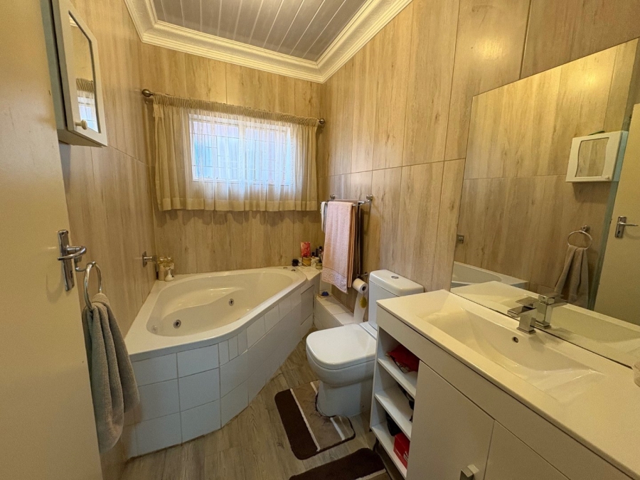 To Let 3 Bedroom Property for Rent in Bendor Limpopo