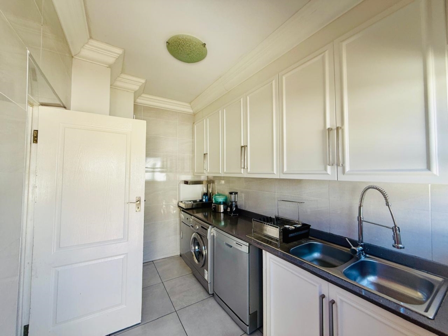 5 Bedroom Property for Sale in Woodhill Estate Limpopo