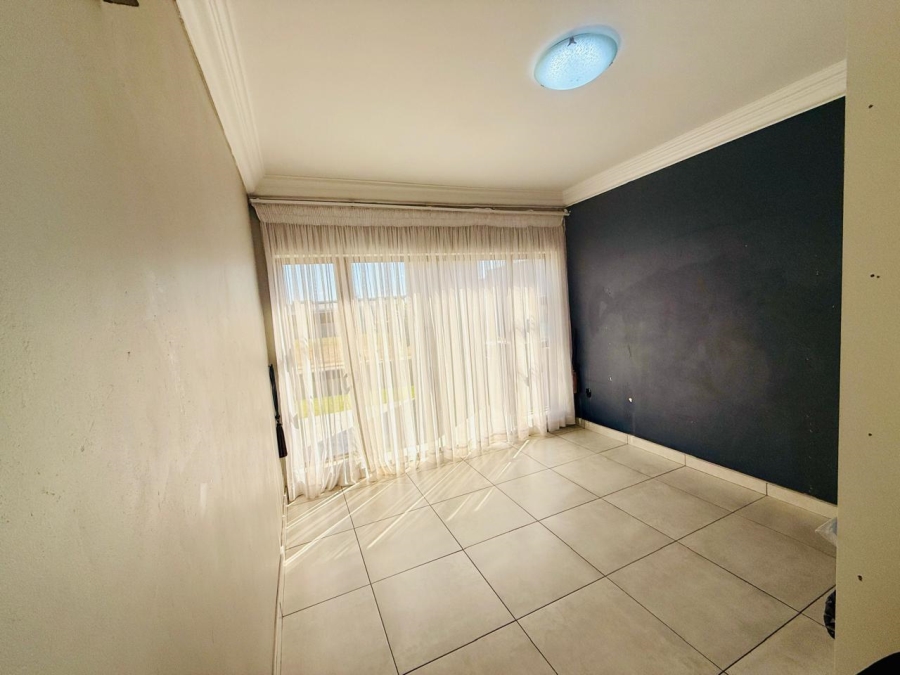 5 Bedroom Property for Sale in Woodhill Estate Limpopo