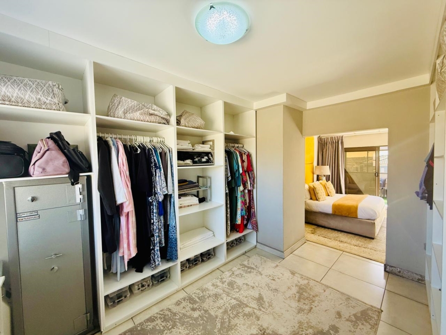5 Bedroom Property for Sale in Woodhill Estate Limpopo