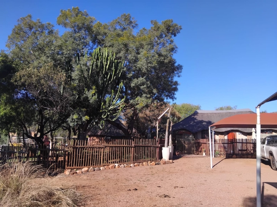 12 Bedroom Property for Sale in Mahwelereng Limpopo