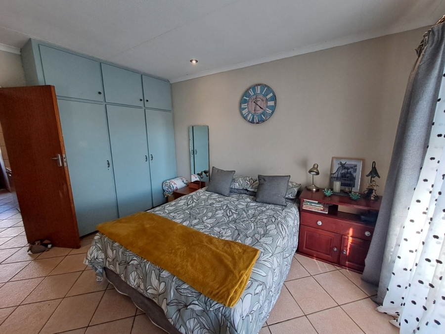 5 Bedroom Property for Sale in Sterpark Limpopo