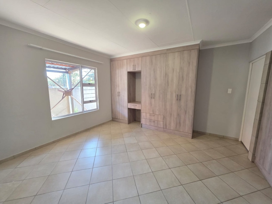 To Let 4 Bedroom Property for Rent in Southern Gateway Limpopo
