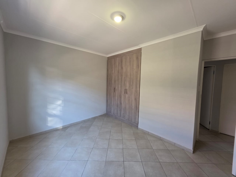 To Let 4 Bedroom Property for Rent in Southern Gateway Limpopo