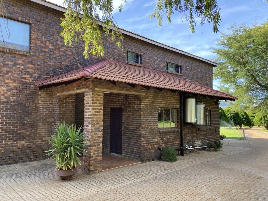 6 Bedroom Property for Sale in Thabazimbi Limpopo