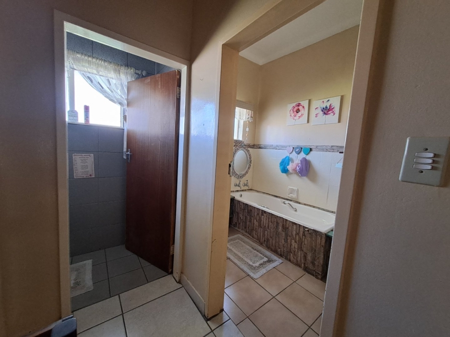 3 Bedroom Property for Sale in Penina Park Limpopo