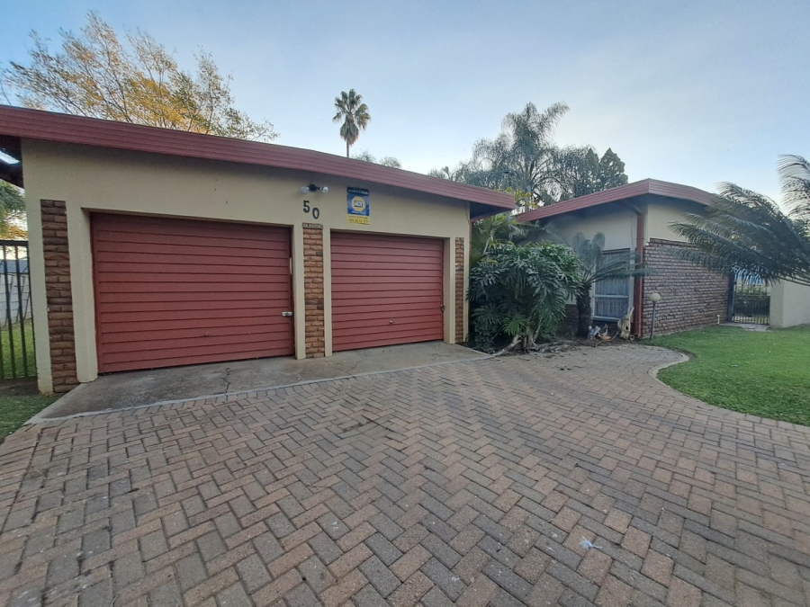 3 Bedroom Property for Sale in Penina Park Limpopo