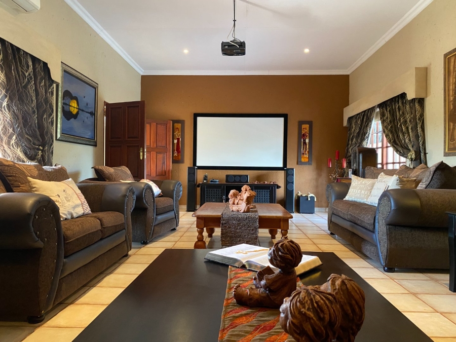 6 Bedroom Property for Sale in Thabazimbi Rural Limpopo