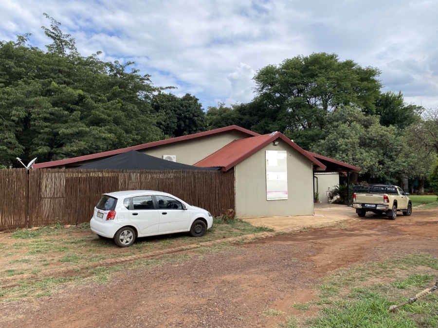 6 Bedroom Property for Sale in Thabazimbi Rural Limpopo