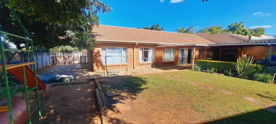 3 Bedroom Property for Sale in Fauna Park Limpopo