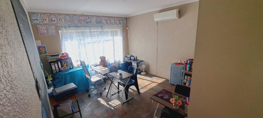 3 Bedroom Property for Sale in Fauna Park Limpopo