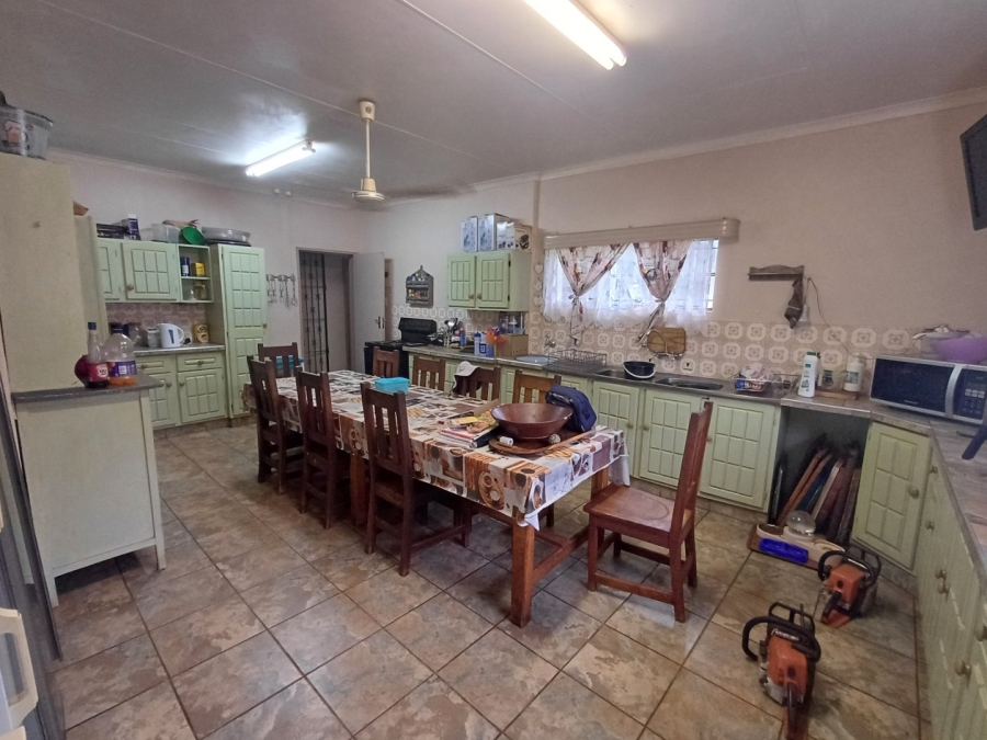 5 Bedroom Property for Sale in Doorhoek AH Limpopo