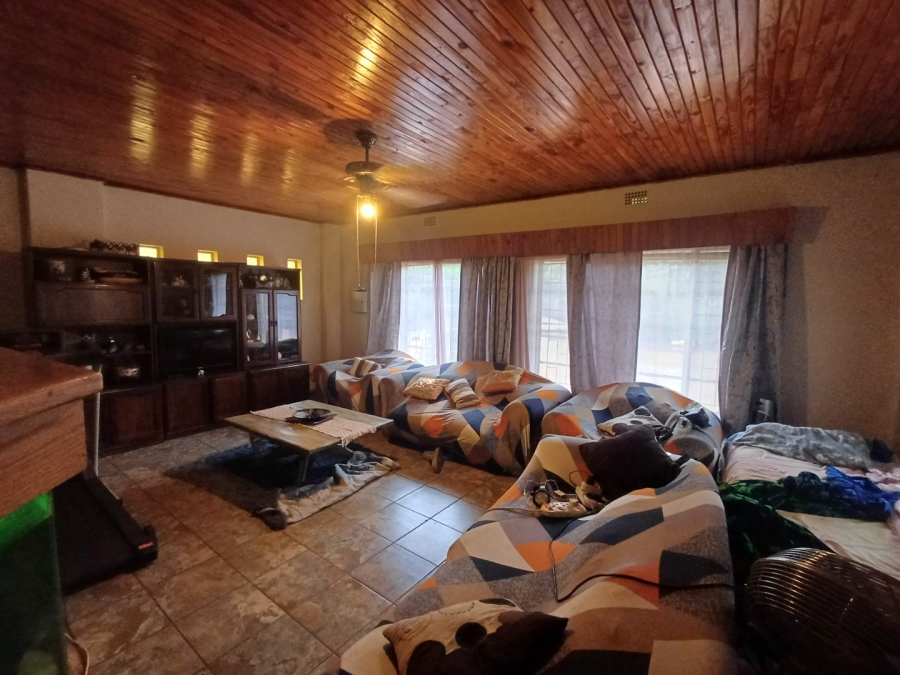 5 Bedroom Property for Sale in Doorhoek AH Limpopo