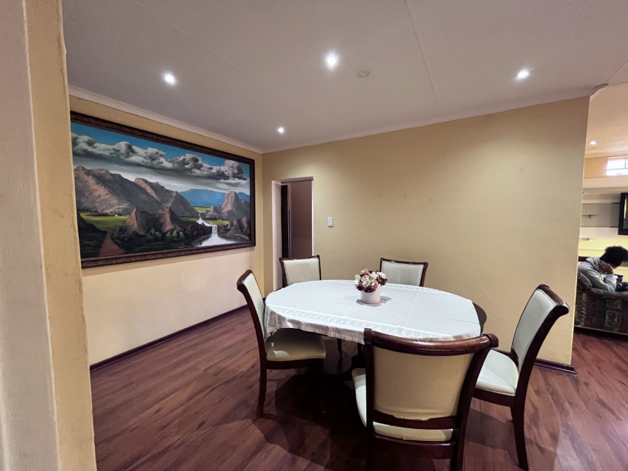 5 Bedroom Property for Sale in Bendor Limpopo
