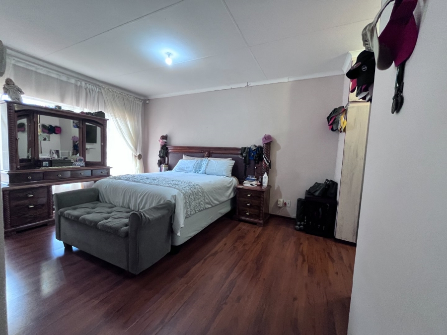 5 Bedroom Property for Sale in Bendor Limpopo