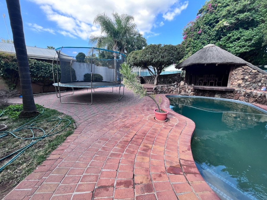 5 Bedroom Property for Sale in Bendor Limpopo
