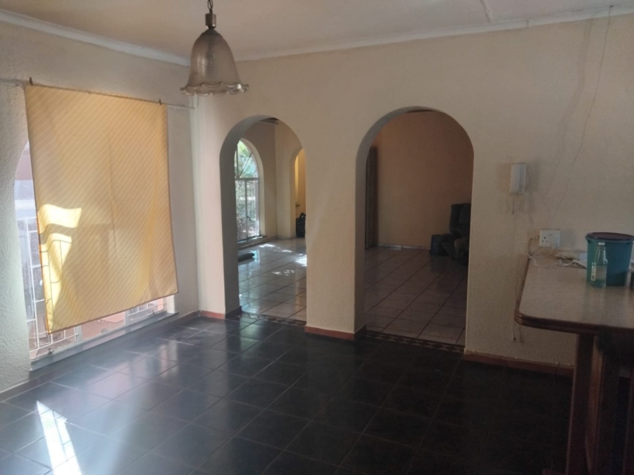 4 Bedroom Property for Sale in Fauna Park Limpopo