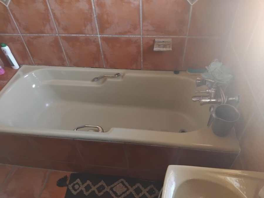 4 Bedroom Property for Sale in Fauna Park Limpopo