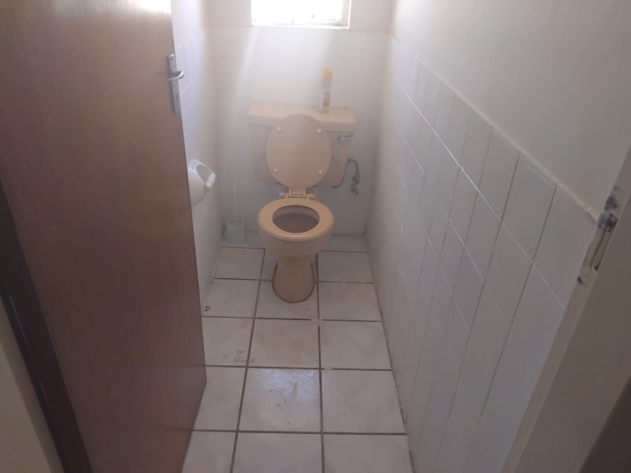 4 Bedroom Property for Sale in Fauna Park Limpopo
