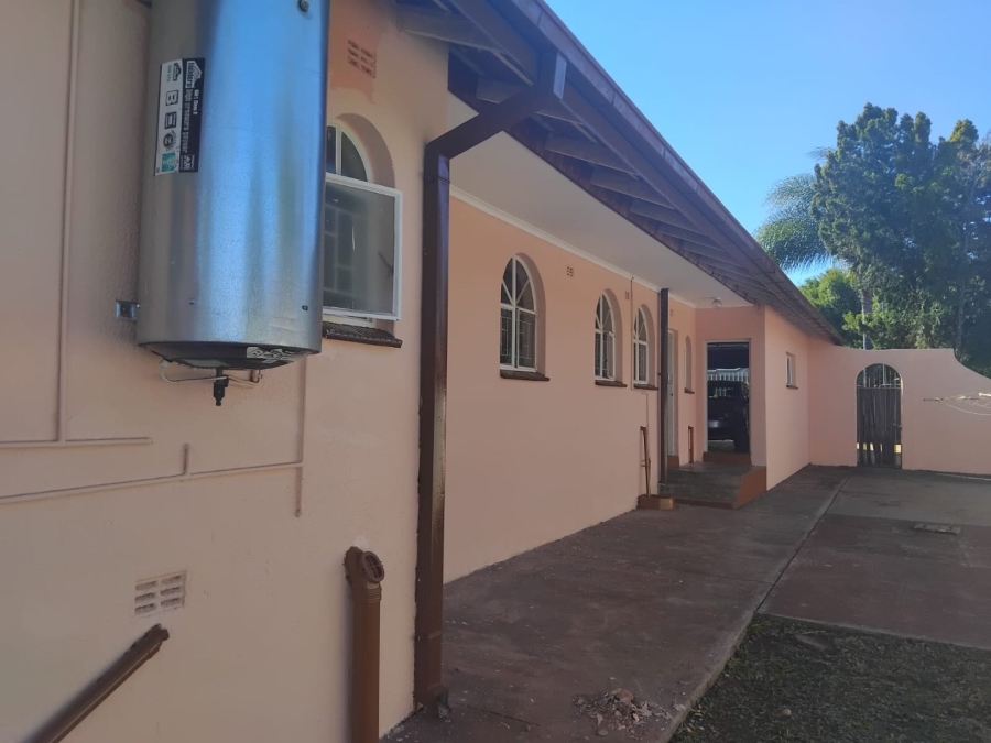 4 Bedroom Property for Sale in Fauna Park Limpopo