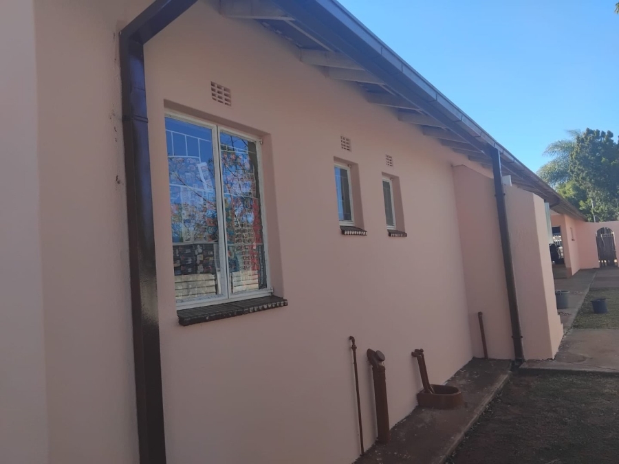 4 Bedroom Property for Sale in Fauna Park Limpopo
