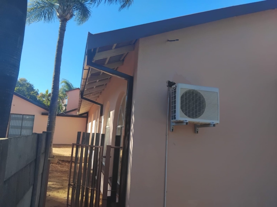 4 Bedroom Property for Sale in Fauna Park Limpopo
