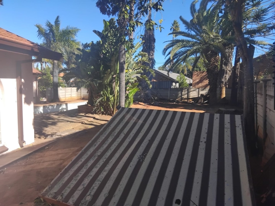4 Bedroom Property for Sale in Fauna Park Limpopo