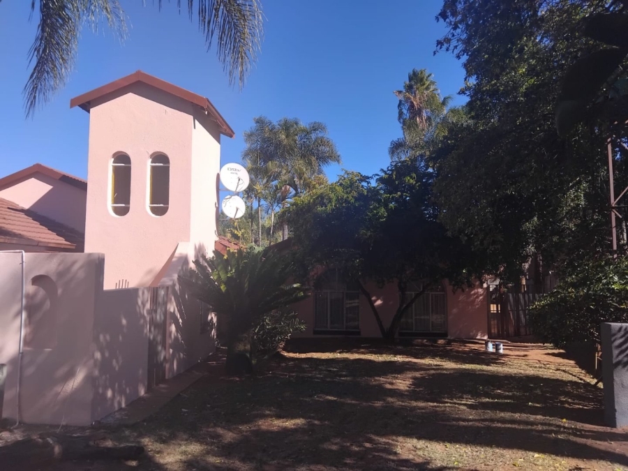 4 Bedroom Property for Sale in Fauna Park Limpopo