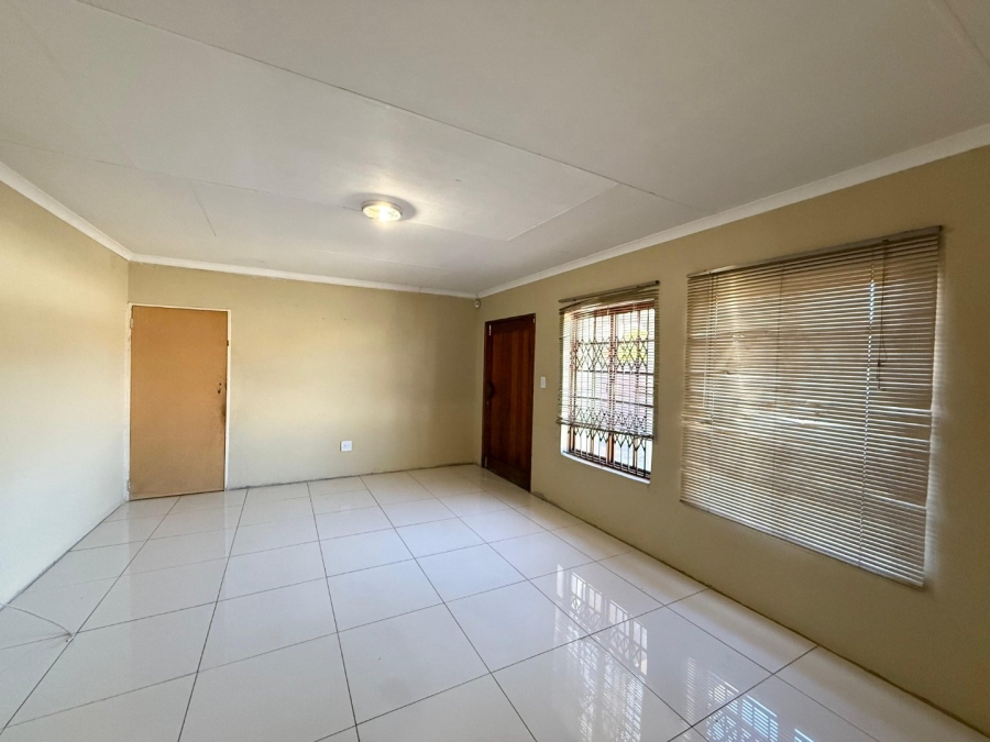3 Bedroom Property for Sale in Mahlasedi Park Limpopo