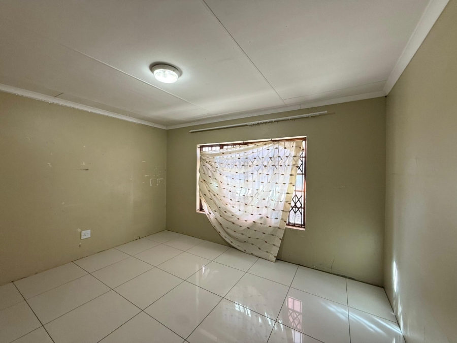 3 Bedroom Property for Sale in Mahlasedi Park Limpopo