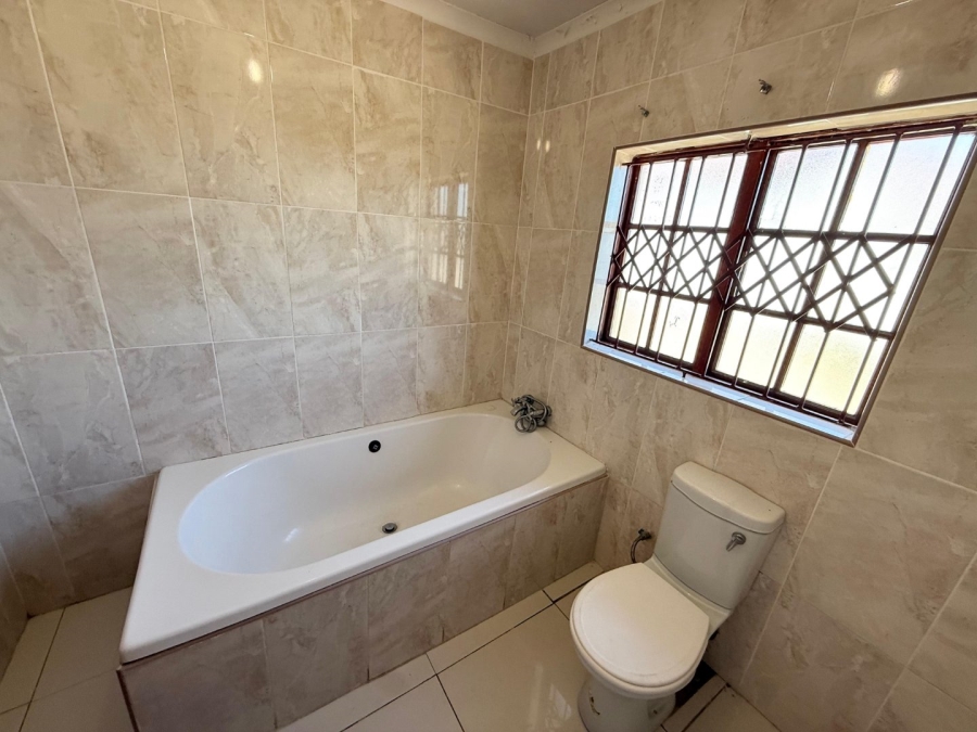 3 Bedroom Property for Sale in Mahlasedi Park Limpopo