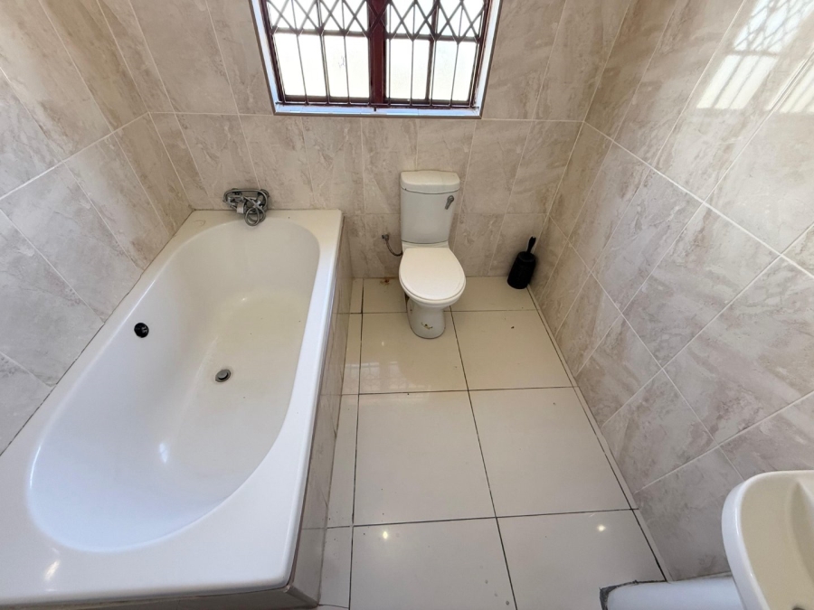 3 Bedroom Property for Sale in Mahlasedi Park Limpopo