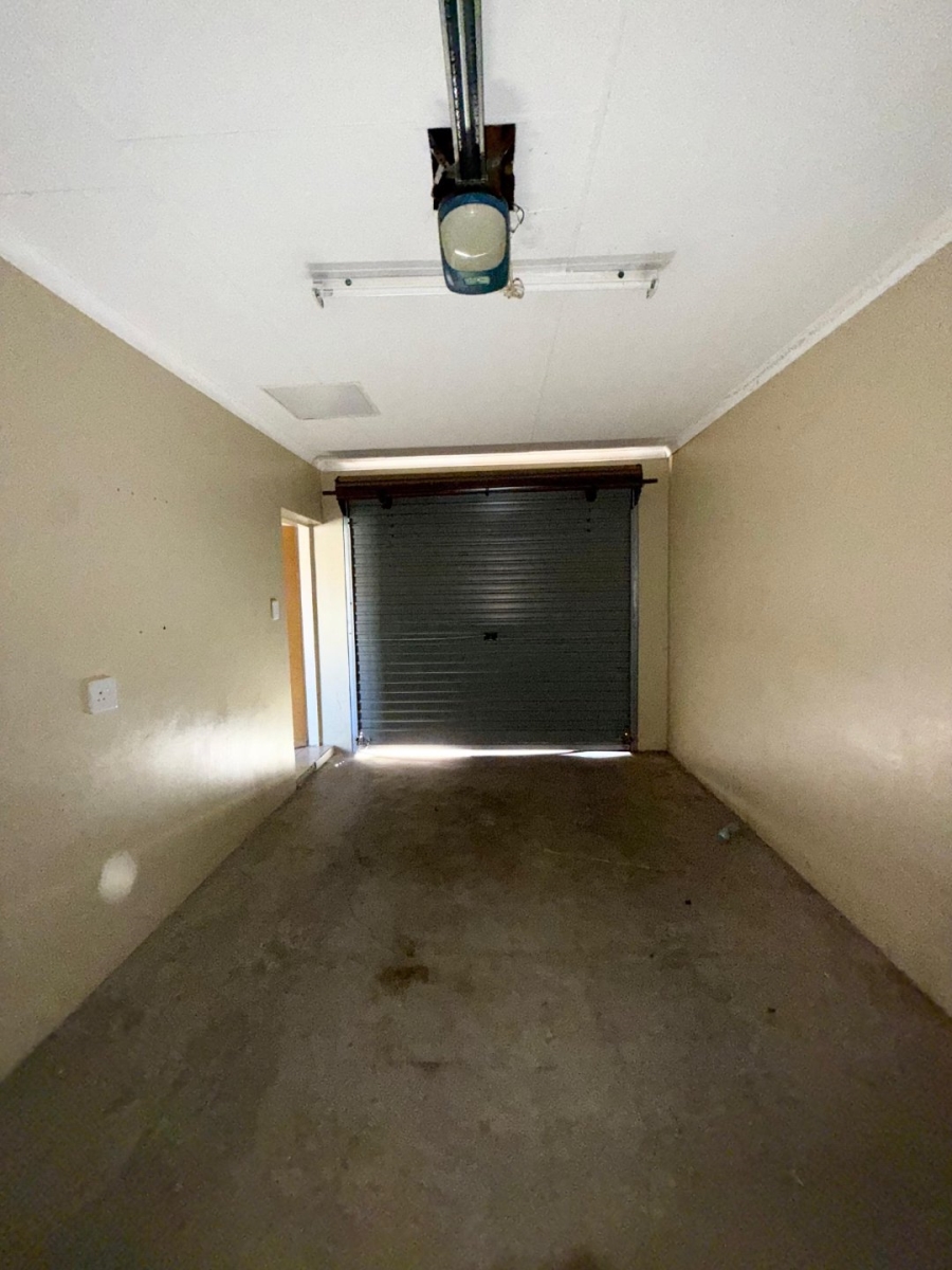 3 Bedroom Property for Sale in Mahlasedi Park Limpopo