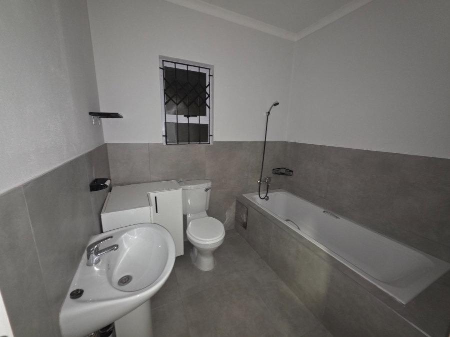 3 Bedroom Property for Sale in Southern Gateway Limpopo