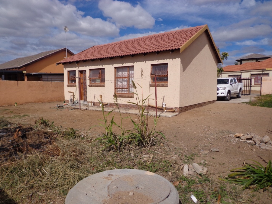 3 Bedroom Property for Sale in Mahlasedi Park Limpopo