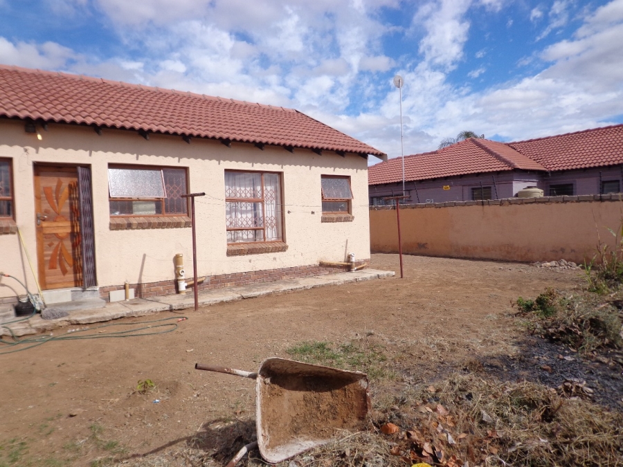 3 Bedroom Property for Sale in Mahlasedi Park Limpopo