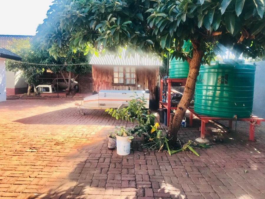 4 Bedroom Property for Sale in Lebowakgomo Zone B Limpopo